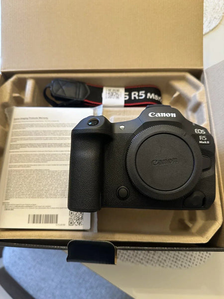 Canon EOS R5 Mark II Mirrorless Camera Body Only Black 45MP USB 3.2in